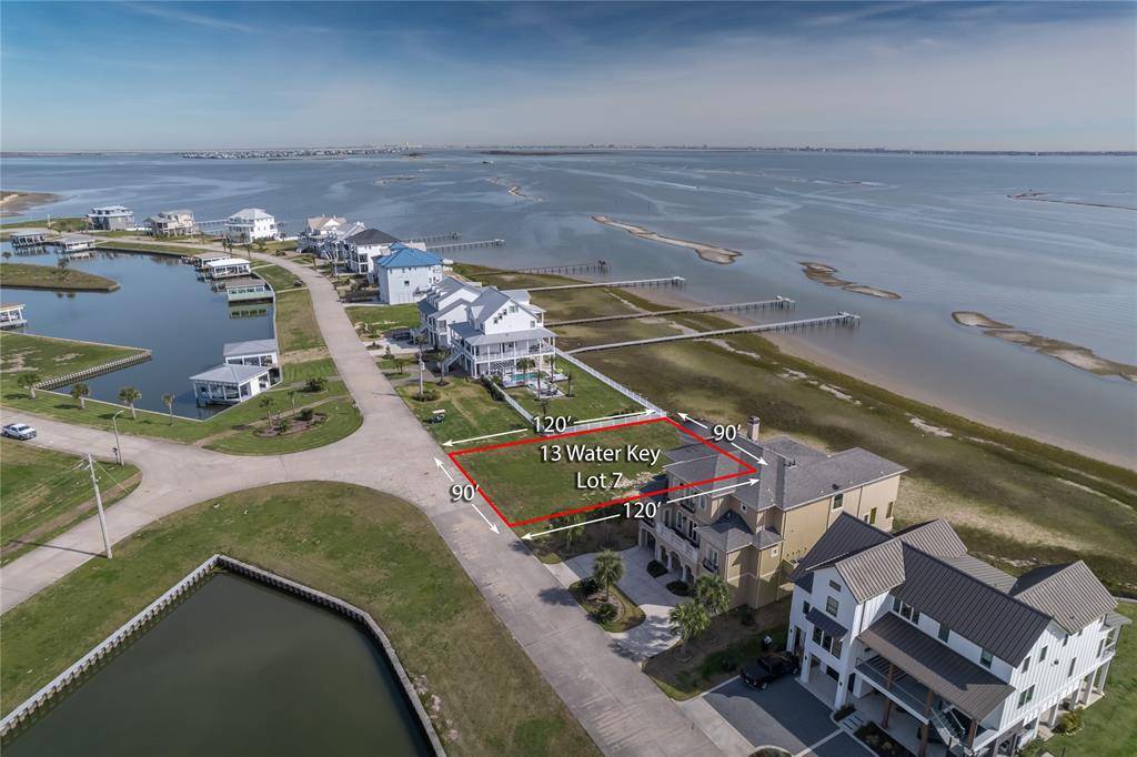 Hitchcock, TX 77563,13 Water Key