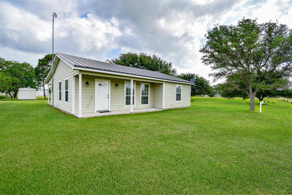 Palacios, TX 77465,880 Swallow DR