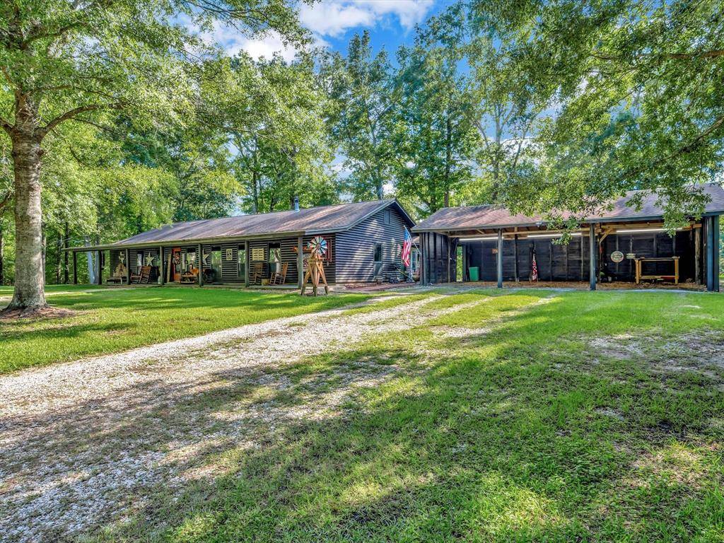 Colmesneil, TX 75938,1525 County Road 3200