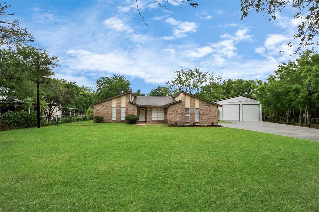Alvin, TX 77511,2257 County Road 206