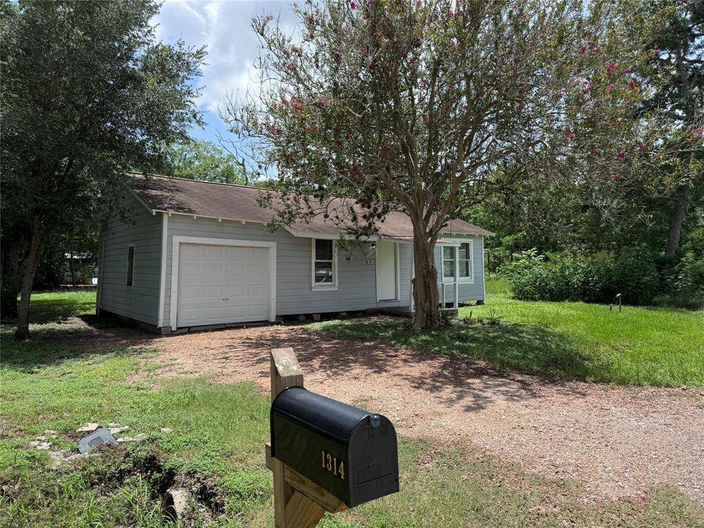 El Campo, TX 77437,1314 Ella ST