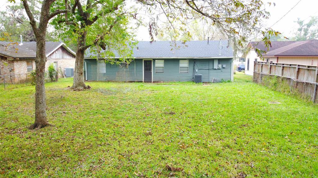 Lake Jackson, TX 77566,468 Huisache ST