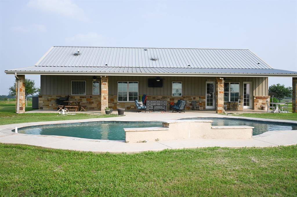 Schulenburg, TX 78956,4750 Vivial RD