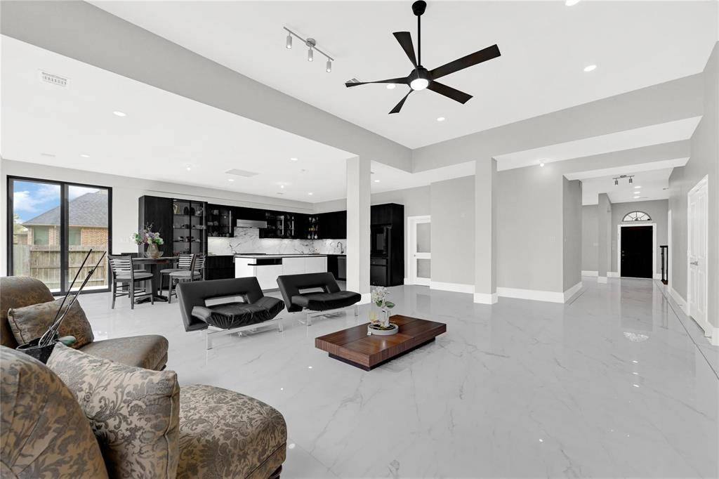 Sugar Land, TX 77479,7034 Argonne TRL