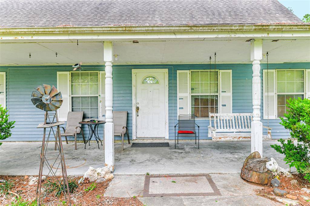 Alvin, TX 77511,323 E South ST