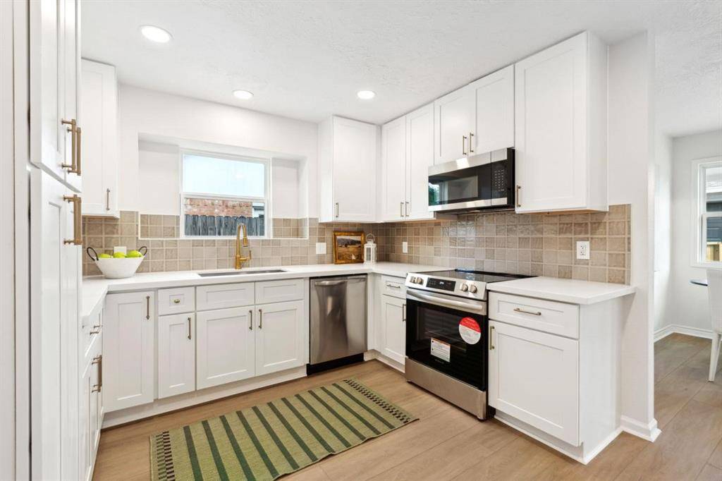 Houston, TX 77092,5606 Arbor Vitae DR