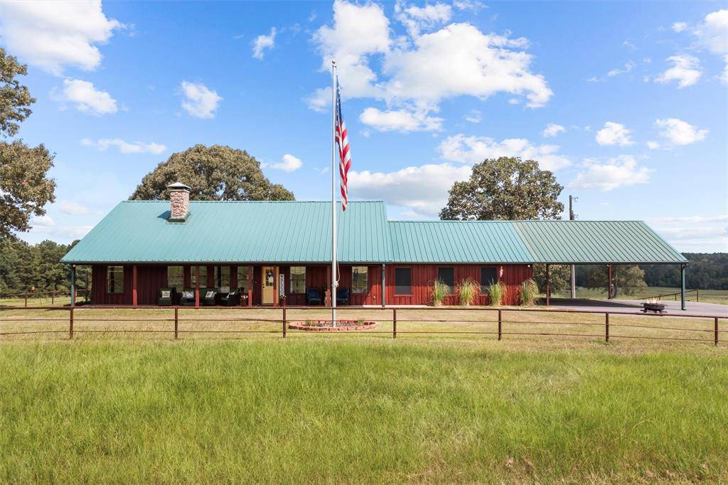 Zavalla, TX 75980,2221 State Highway 147