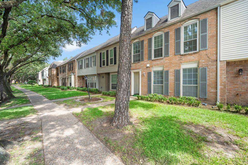 Houston, TX 77079,13032 Trail Hollow DR #3032