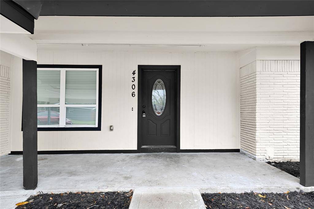 Houston, TX 77045,4306 Knotty Oaks TRL