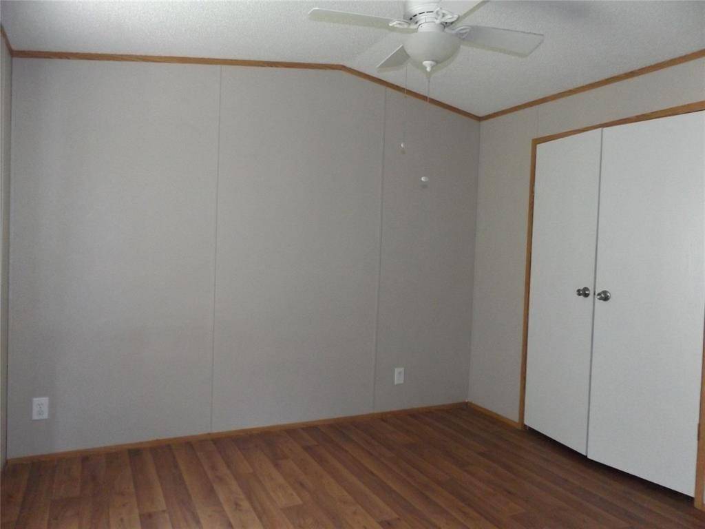 Highlands, TX 77562,108A S 7th ST S