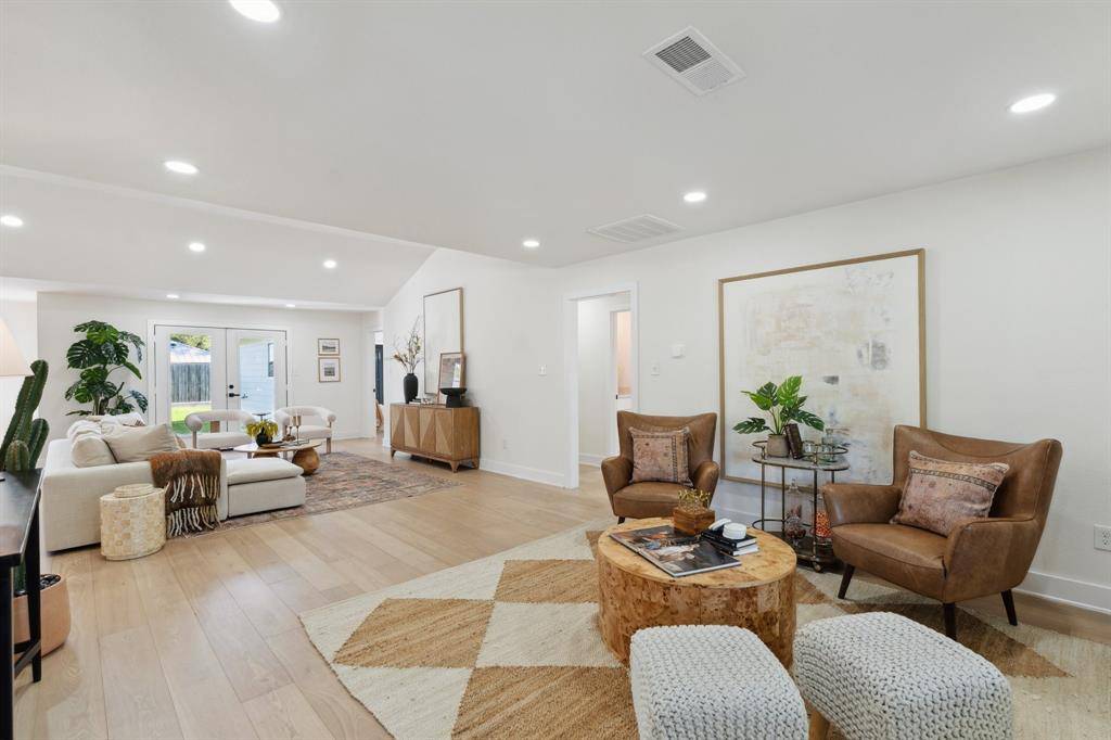 Houston, TX 77008,6422 Pineshade LN