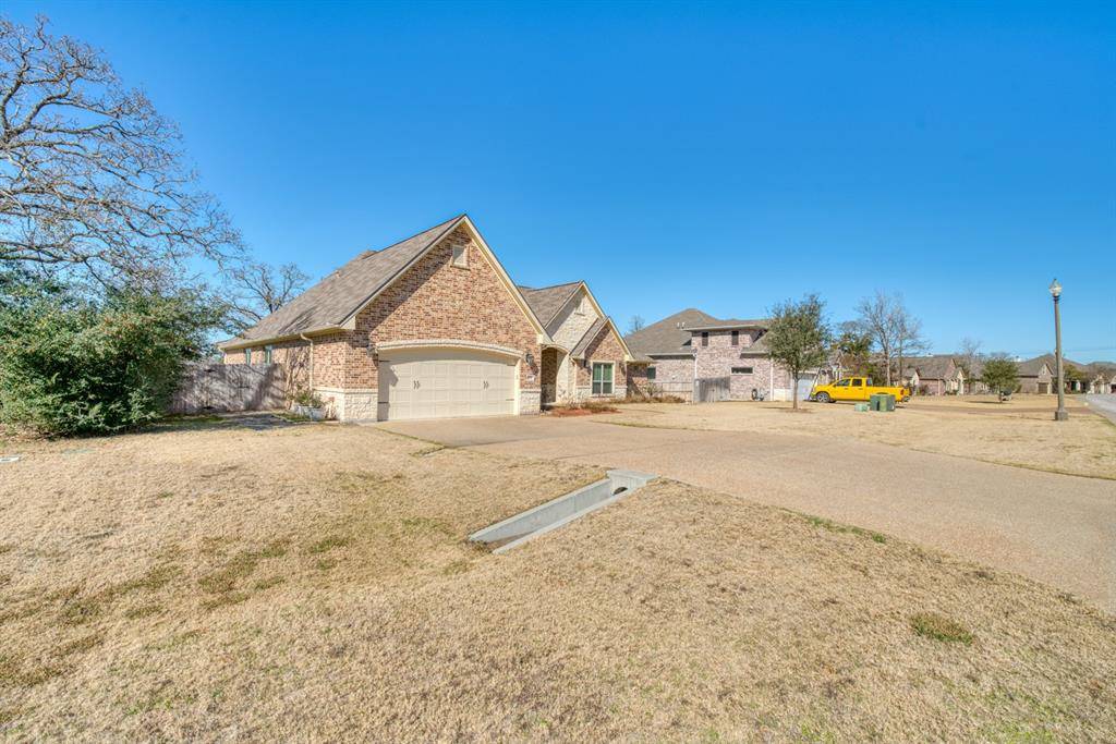 Bryan, TX 77808,4651 River Rock DR