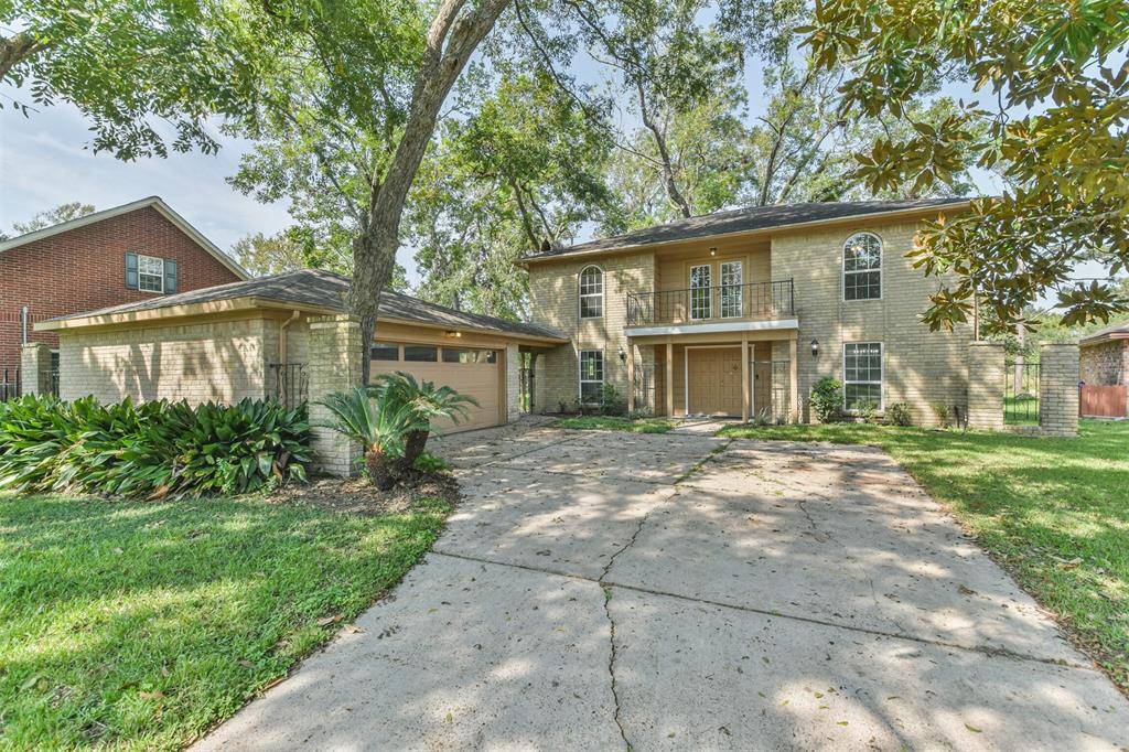 Friendswood, TX 77546,316 Saint Cloud DR