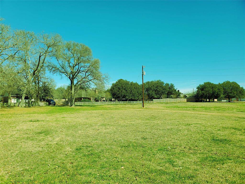 Brenham, TX 77833,2908 Shadow Lawn ST