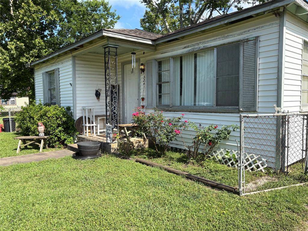 Santa Fe, TX 77510,13241 8th ST