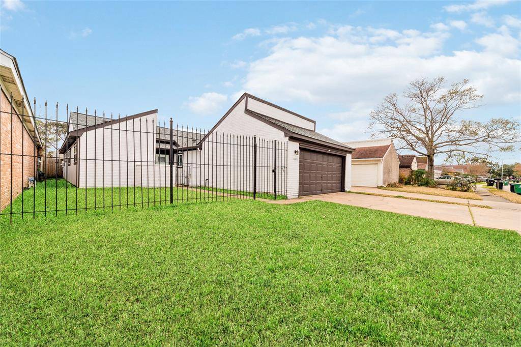 Houston, TX 77072,4350 Willow Beach DR
