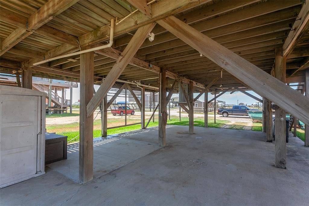 Crystal Beach, TX 77650,1106 Chapmans PT