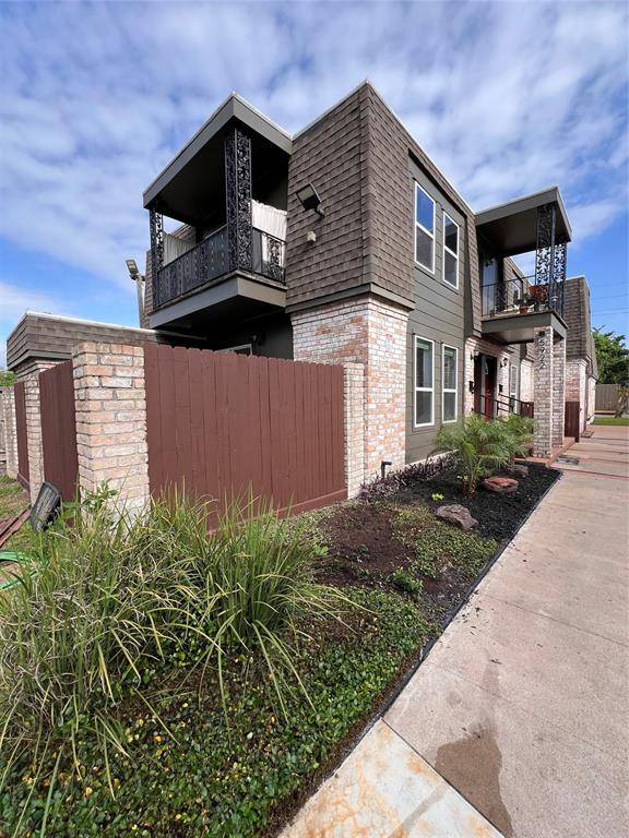 Houston, TX 77057,5922 Fairdale LN #A