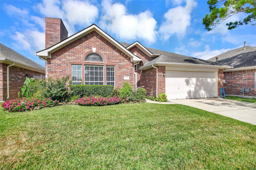 Friendswood, TX 77546,324 Pine Creek DR