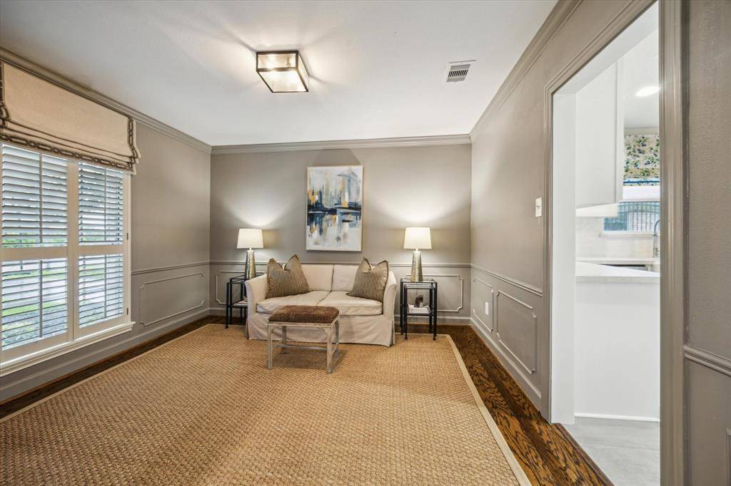 Houston, TX 77063,7810 Pagewood LN