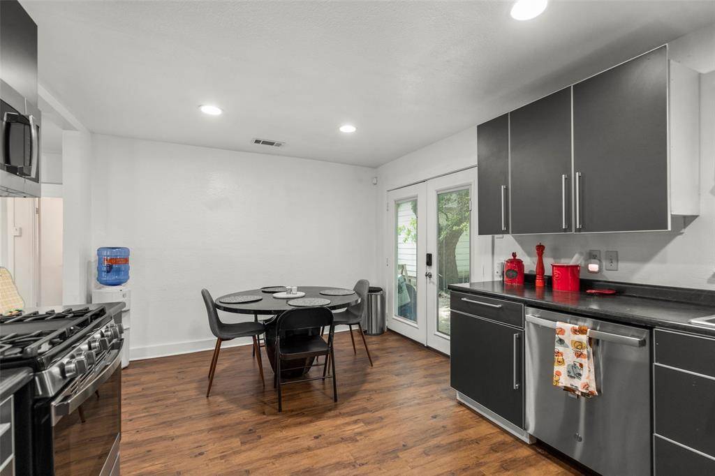 Houston, TX 77005,5808 Community DR