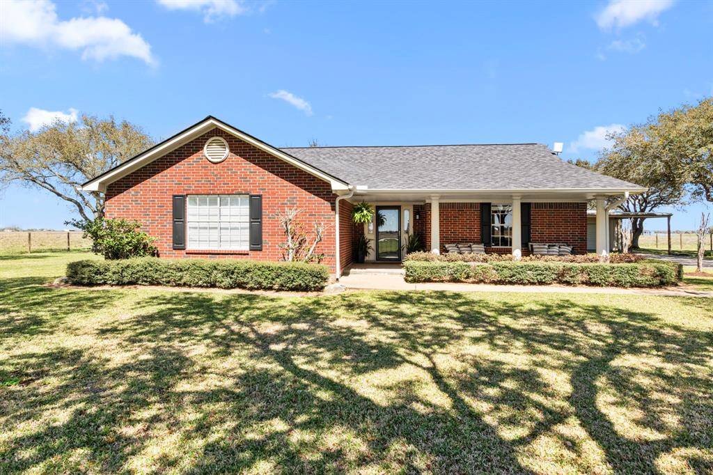East Bernard, TX 77435,764 County Road 207
