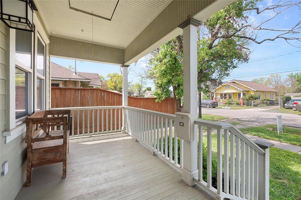Houston, TX 77008,732 E 12th 1/2 ST #Unit 1