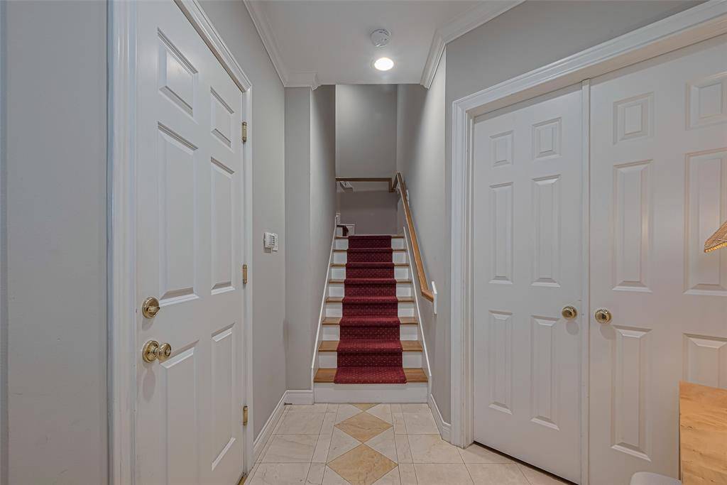 Houston, TX 77019,1906 Greenwich Place DR