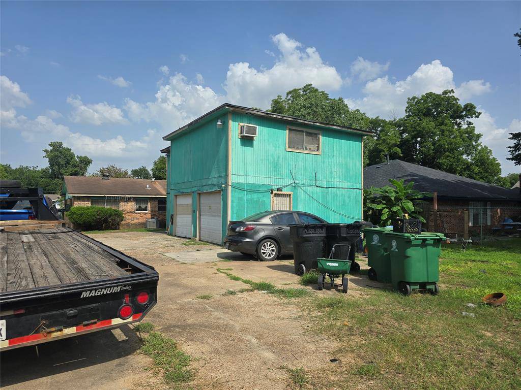 Houston, TX 77088,9307 Irby ST