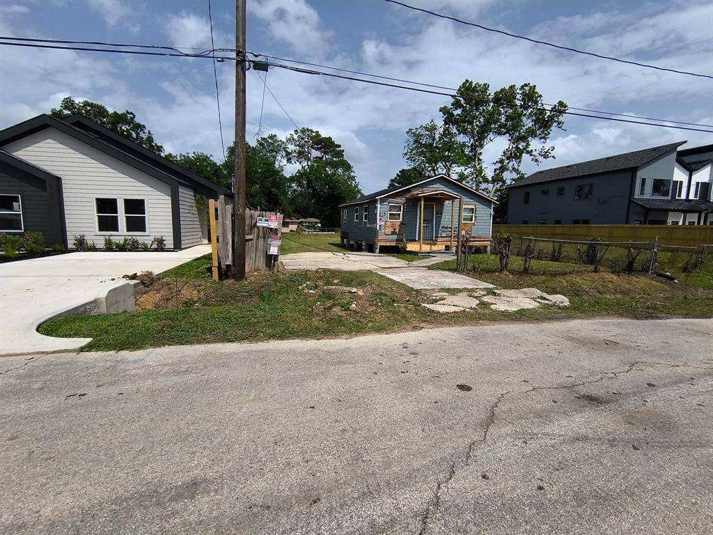 Houston, TX 77088,8118 Double AVE