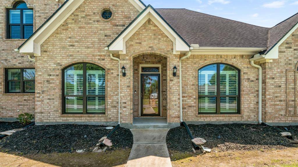 Alvin, TX 77511,215 Ridgemont DR