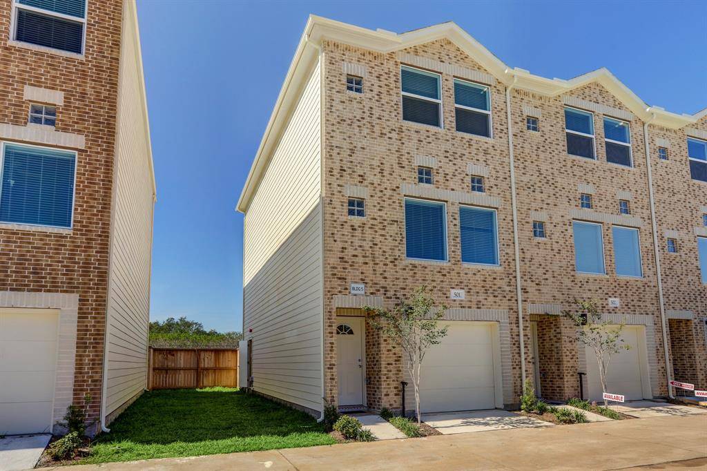 Houston, TX 77061,8705 Bryam #1603