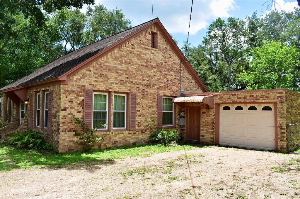 El Campo, TX 77437,801 Erin ST