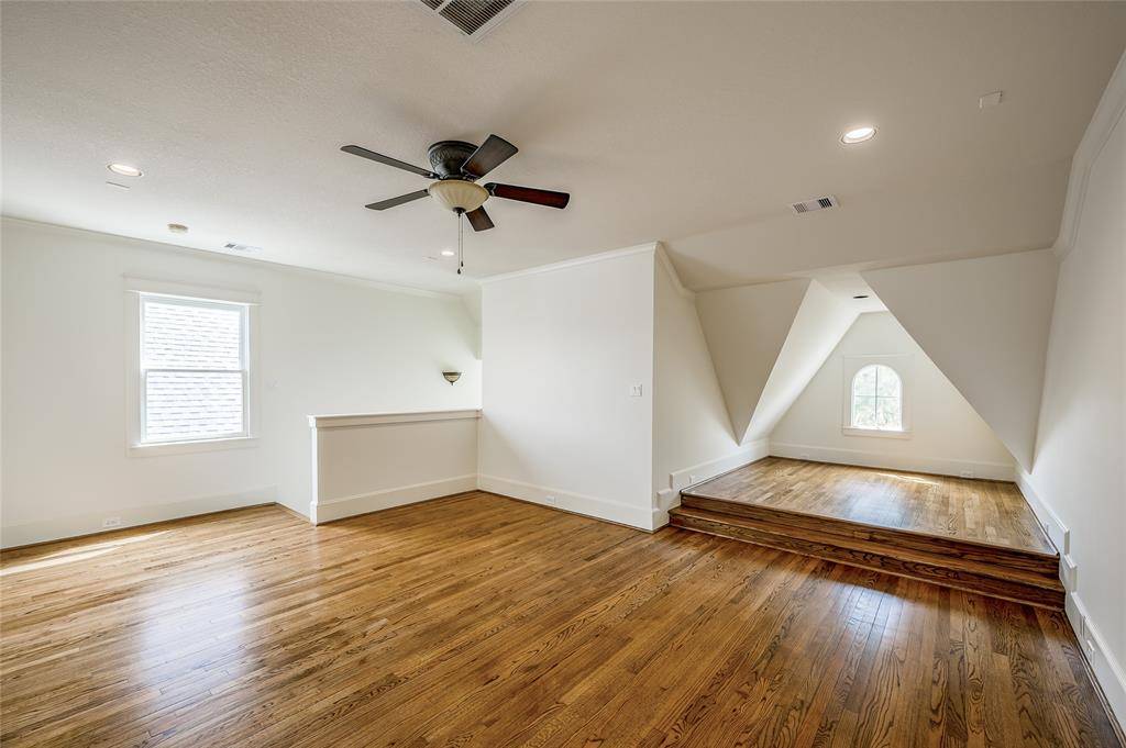Houston, TX 77025,4118 Blue Bonnet BLVD