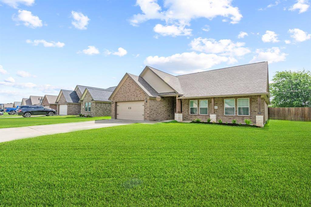 Clute, TX 77531,308 Yorktown AVE