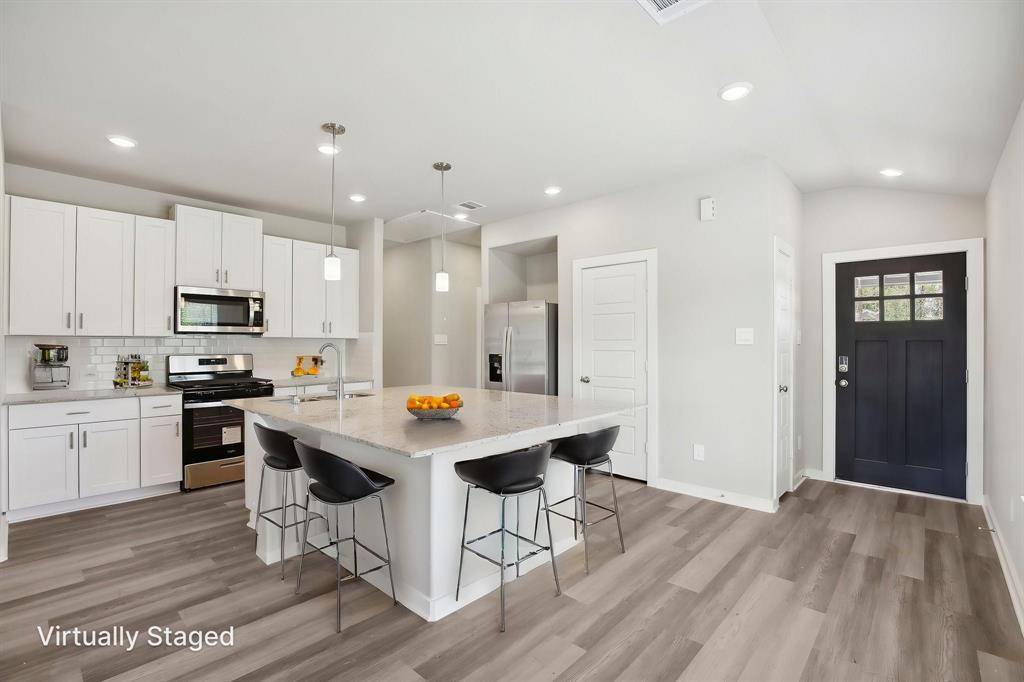 Montgomery, TX 77316,256 Charles Ridge DR