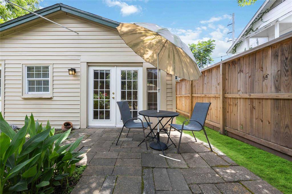 Houston, TX 77019,2503 1/2 Park Street