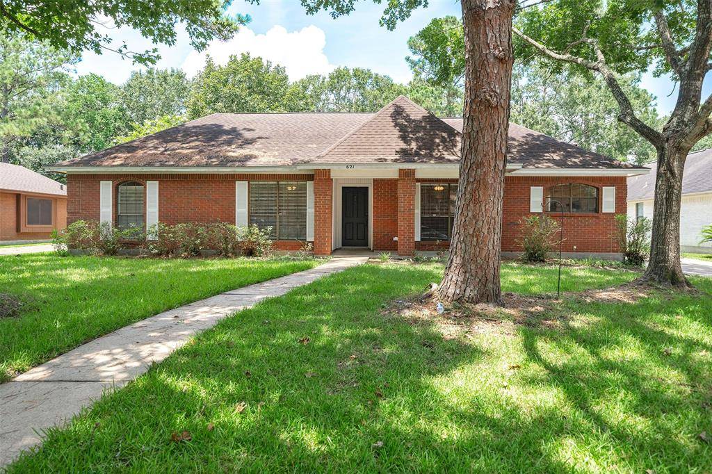 Dickinson, TX 77539,621 Kings CT