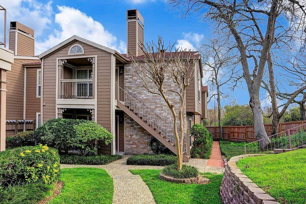 Houston, TX 77009,1880 White Oak DR #107