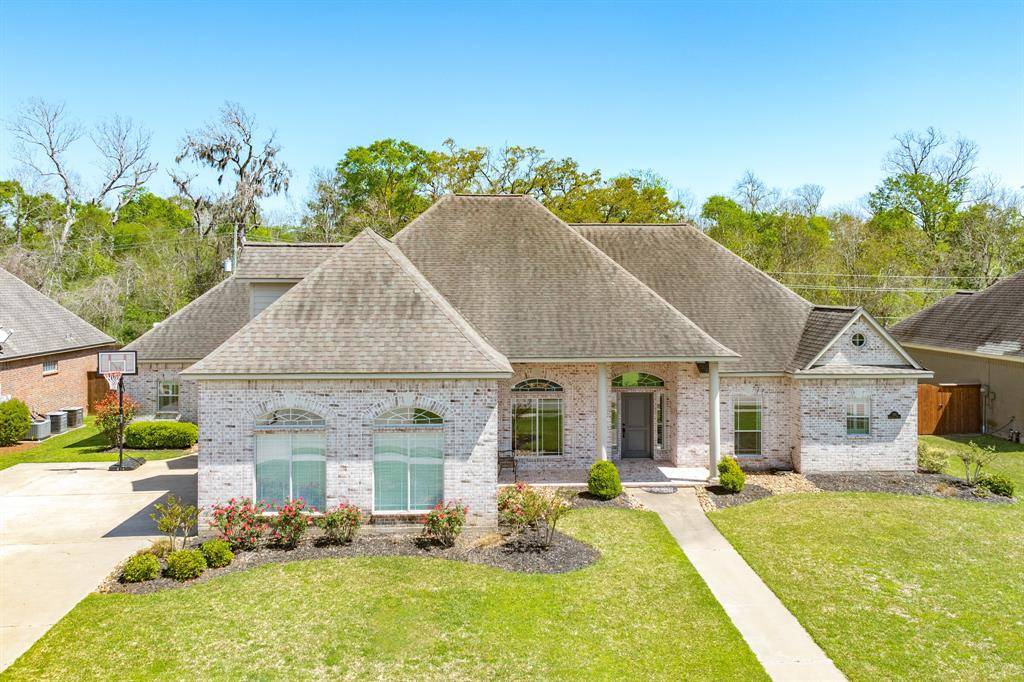 Lake Jackson, TX 77566,230 Arrowhead DR