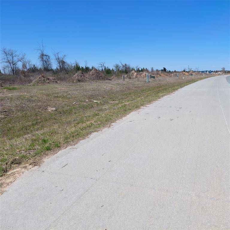 Cleveland, TX 77327,987 Road 5704