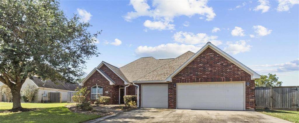 Angleton, TX 77515,1017 Enchanted Oaks DR