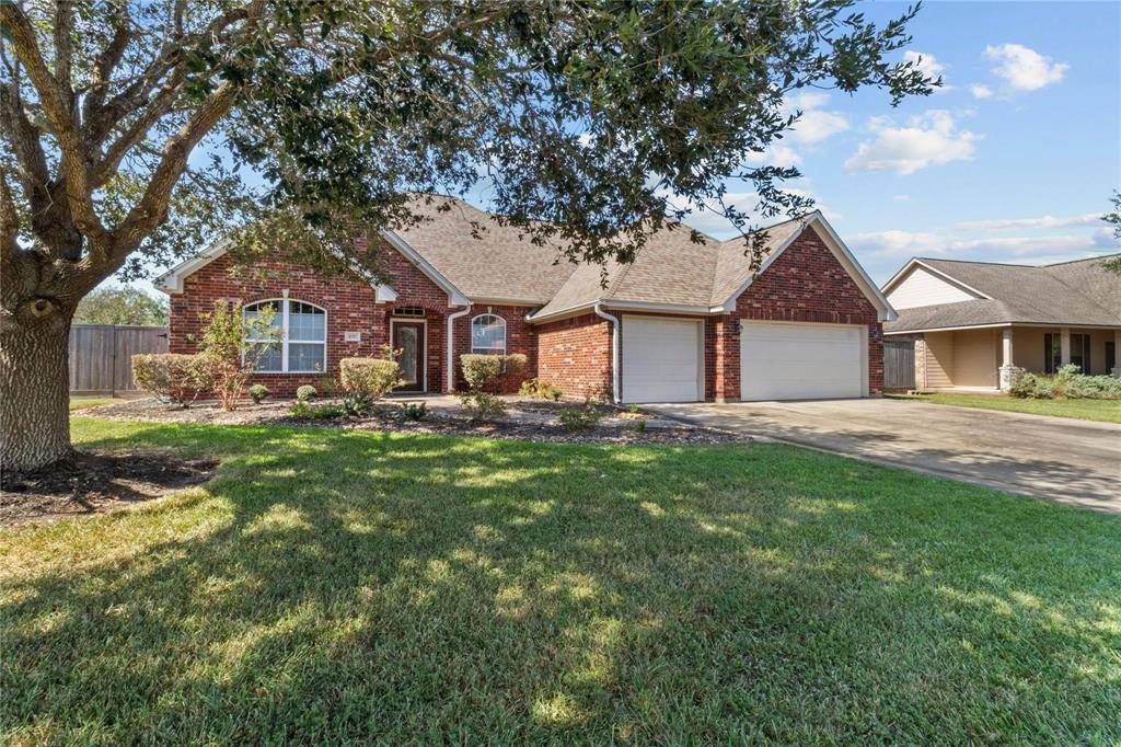 Angleton, TX 77515,1017 Enchanted Oaks DR