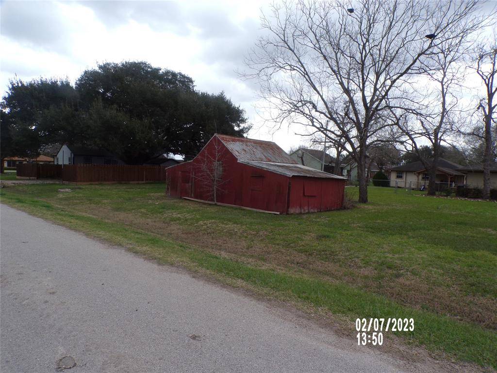 Beasley, TX 77417,205 S 2nd ST