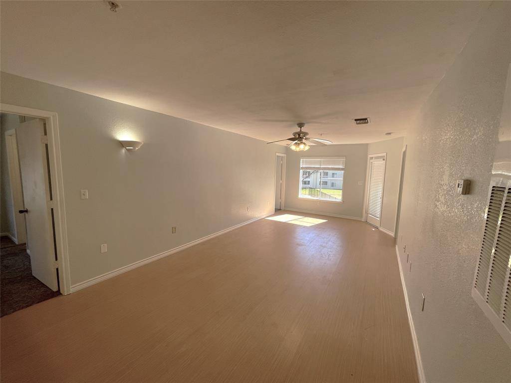 College Station, TX 77840,523 Southwest Pkwy #203
