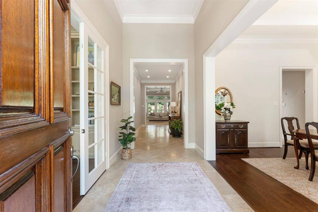 The Woodlands, TX 77381,3 Herald Oak CT