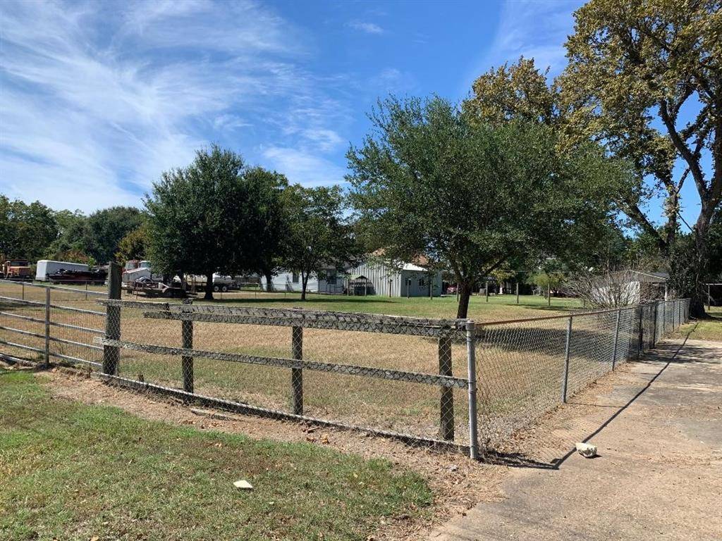 Somerville, TX 77879,000 10th Street