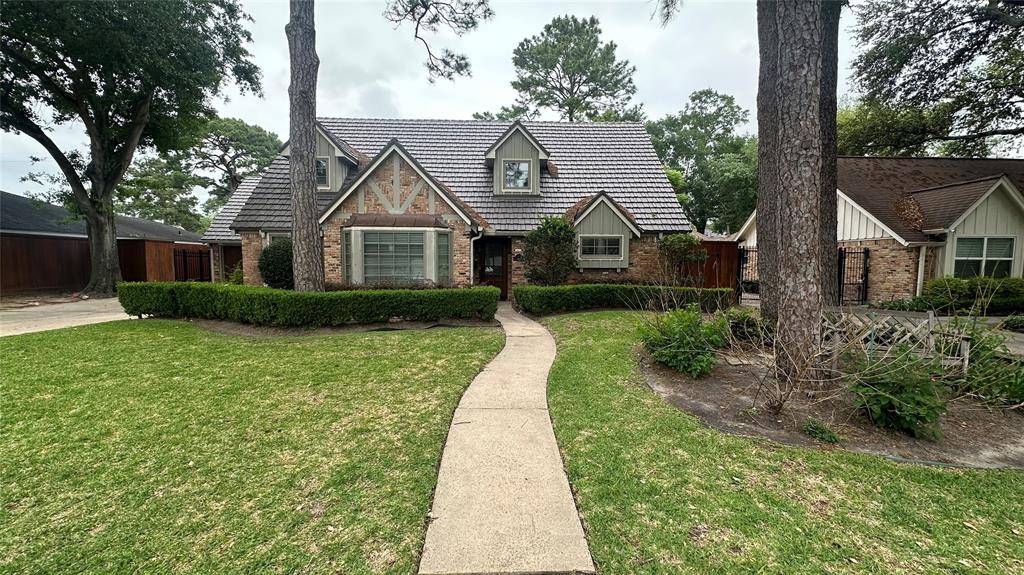 Houston, TX 77024,12314 Woodthorpe LN