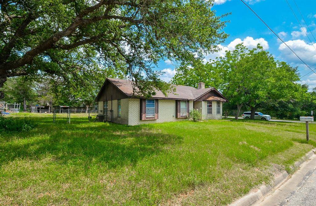 Bellville, TX 77418,509 S Avenue A