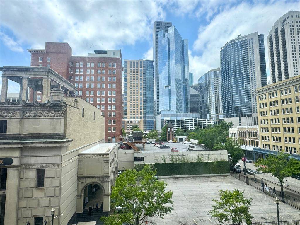 Houston, TX 77002,915 Franklin ST #4A